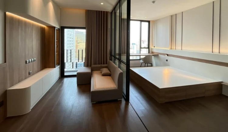 For Rent: MUNIQ Sukhumvit 23, 26th floor. High floor, great view, fully furnished. Book now!