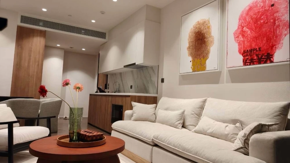 For rent: MUNIQ Sukhumvit 23, 27th floor, fully furnished. Book now!