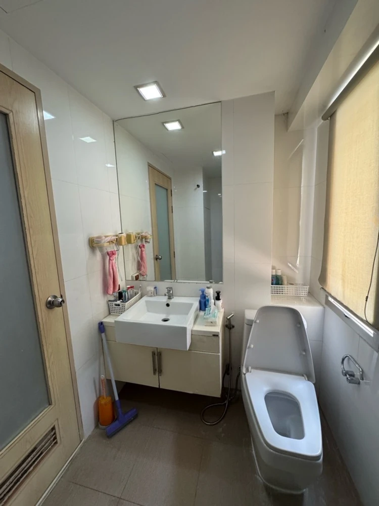 For rent: My Resort Bangkok, 20th floor, nice room, fully furnished, hurry and reserve now!