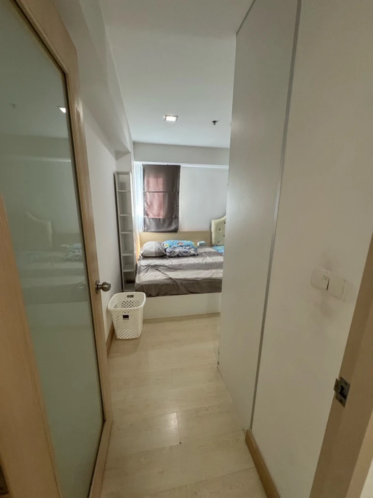For rent: My Resort Bangkok, 20th floor, nice room, fully furnished, hurry and reserve now!