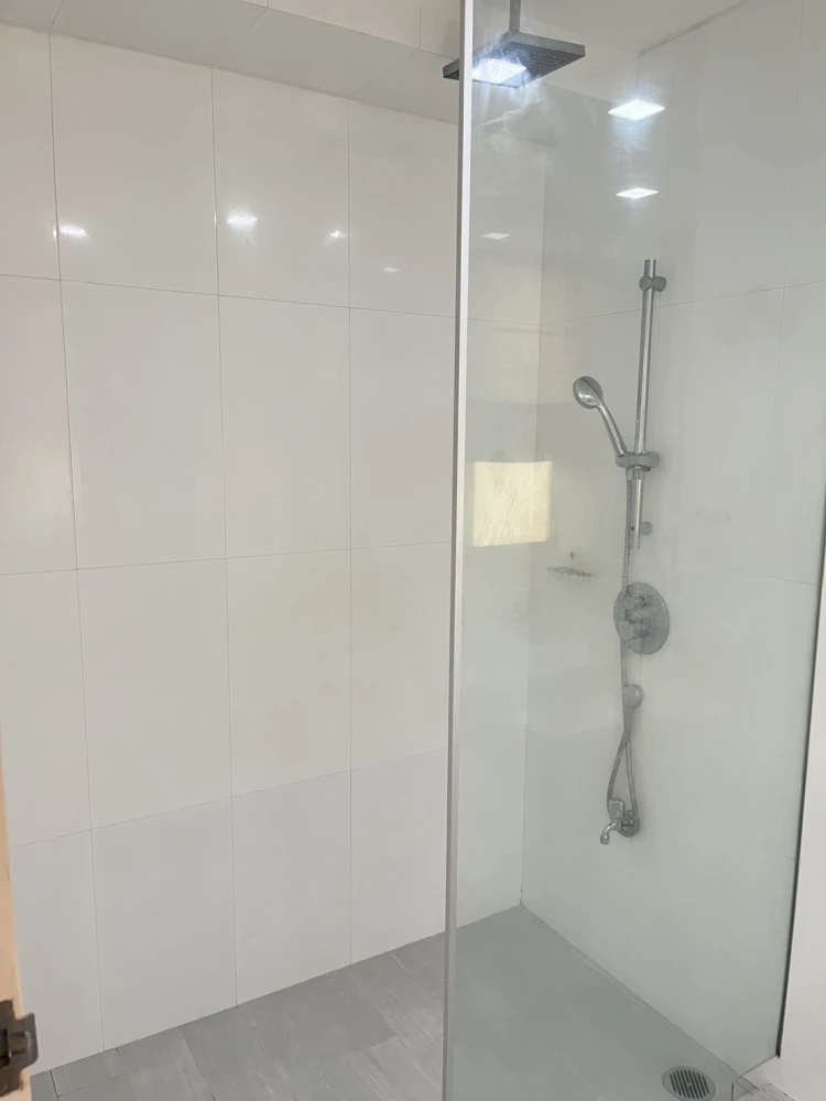 For rent: My Resort Bangkok, 30th floor, highest floor, fully furnished and equipped with electrical appliances. Can you not reserve it?