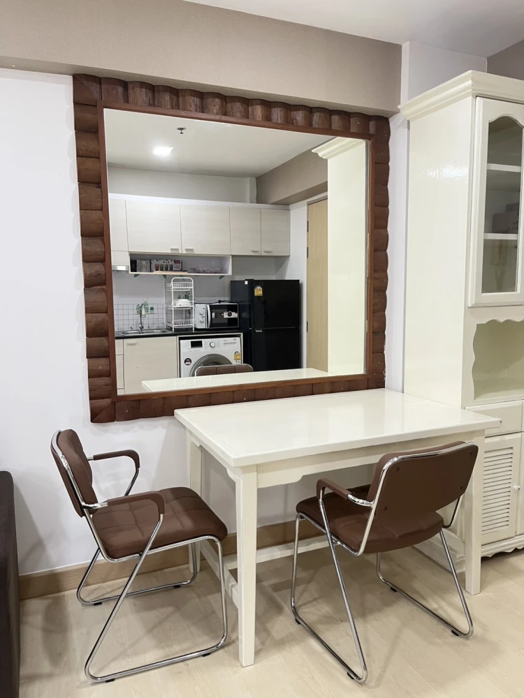 For rent: My Resort Bangkok, 30th floor, highest floor, fully furnished and equipped with electrical appliances. Can you not reserve it?