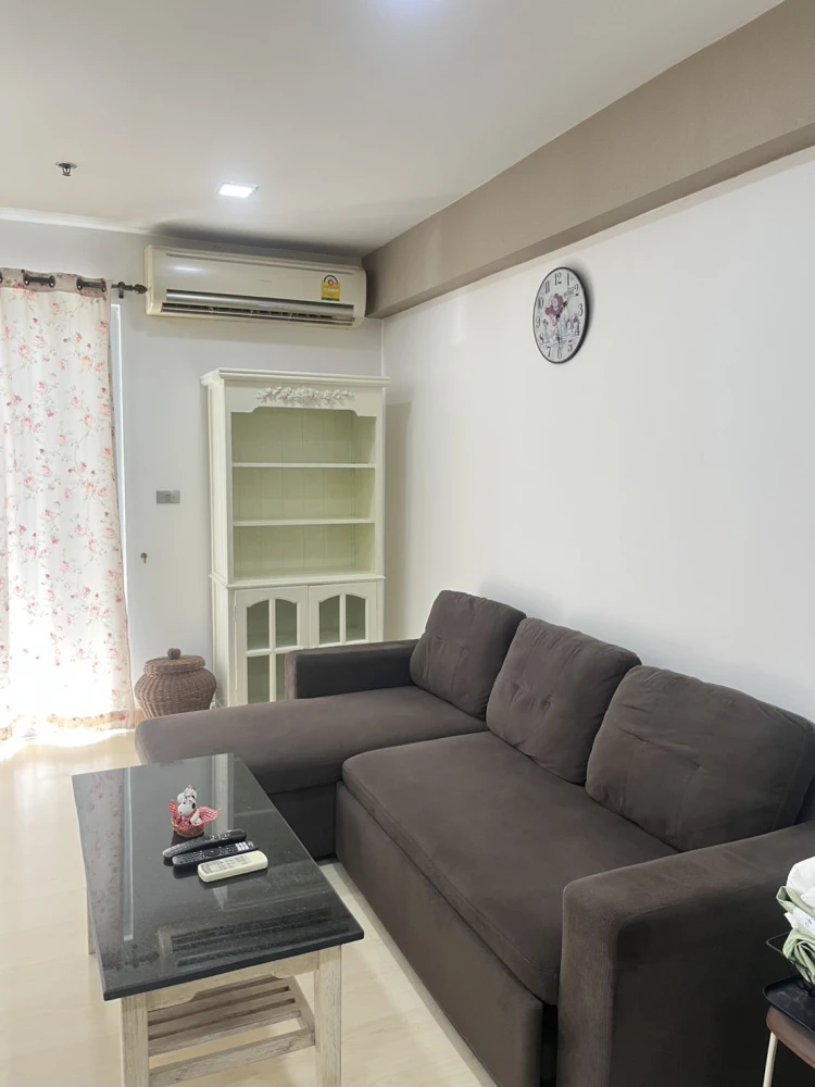 For rent: My Resort Bangkok, 30th floor, highest floor, fully furnished and equipped with electrical appliances. Can you not reserve it?