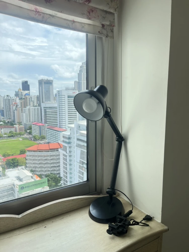 For rent: My Resort Bangkok, 30th floor, highest floor, fully furnished and equipped with electrical appliances. Can you not reserve it?