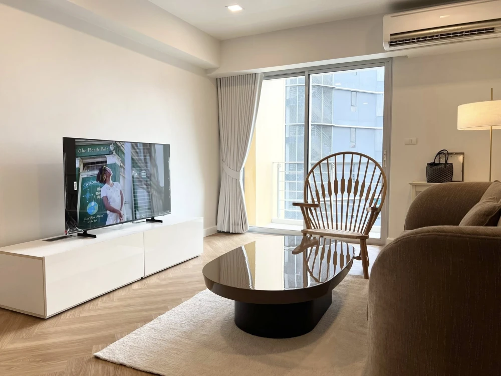 My Resort Bangkok condo for rent. Beautifully decorated and cozy with premium imported furniture. Book now!