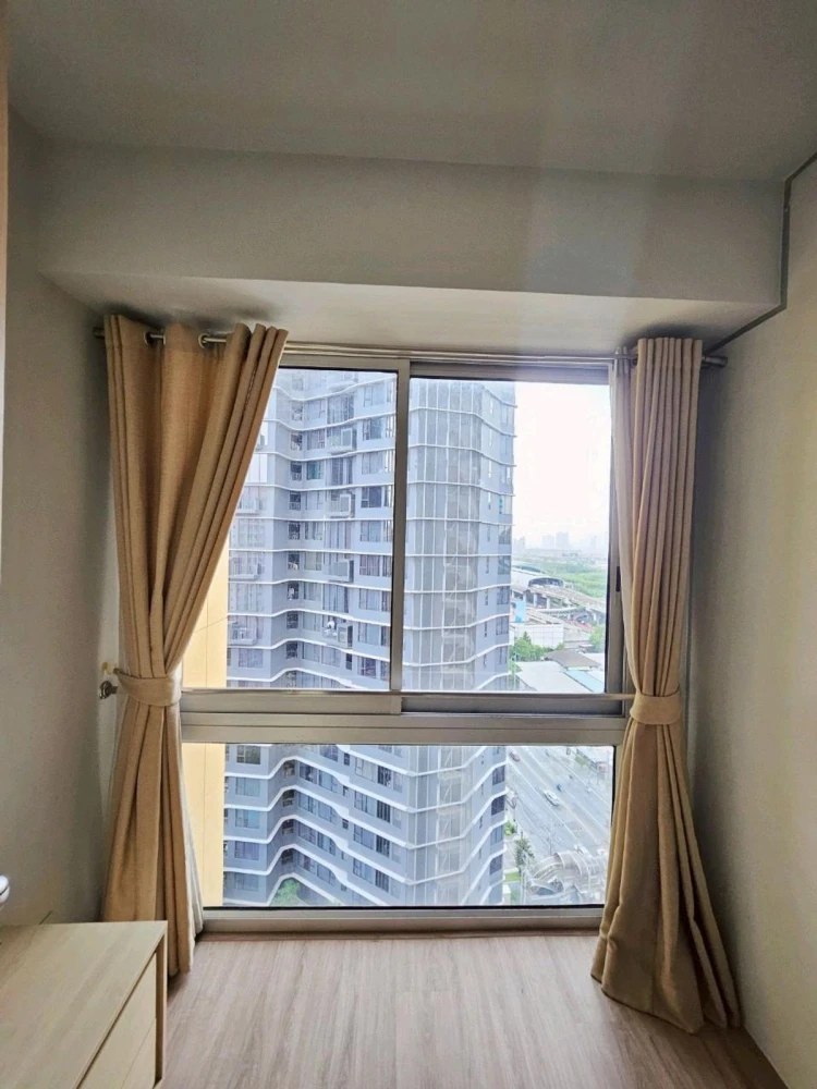 For rent: My Resort Bangkok, spacious room, fully furnished, ready to move in. If interested, hurry and reserve now. Don't miss out.
