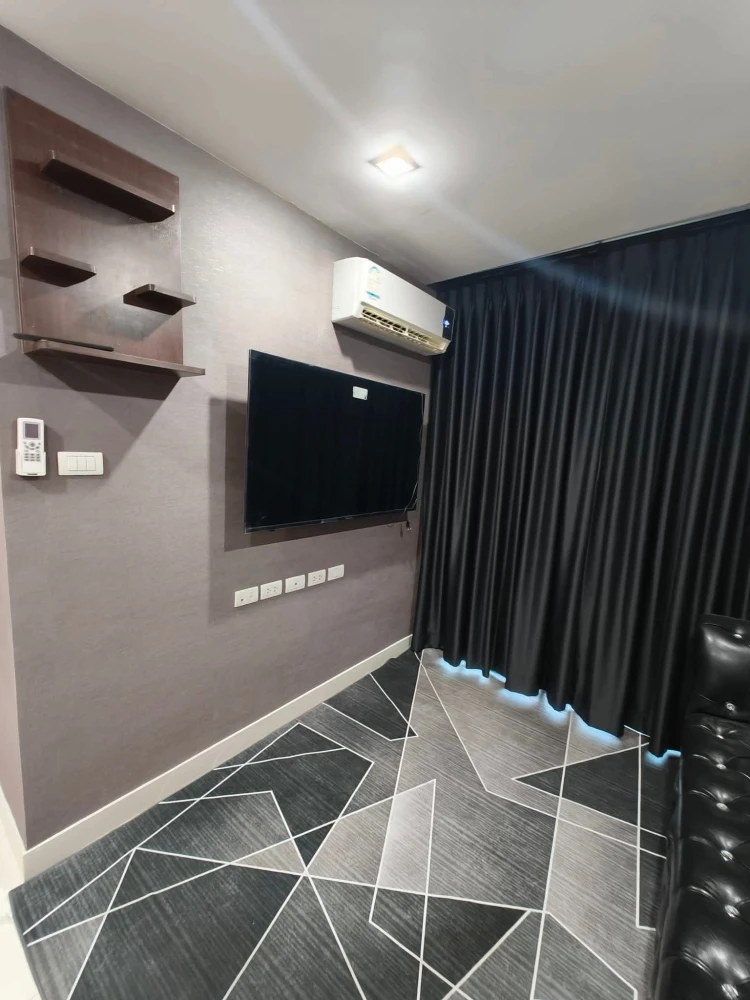 For rent: Na Lanna Condo Pattaya, spacious room, lots of usable space, good location, swimming pool view, reserve now!