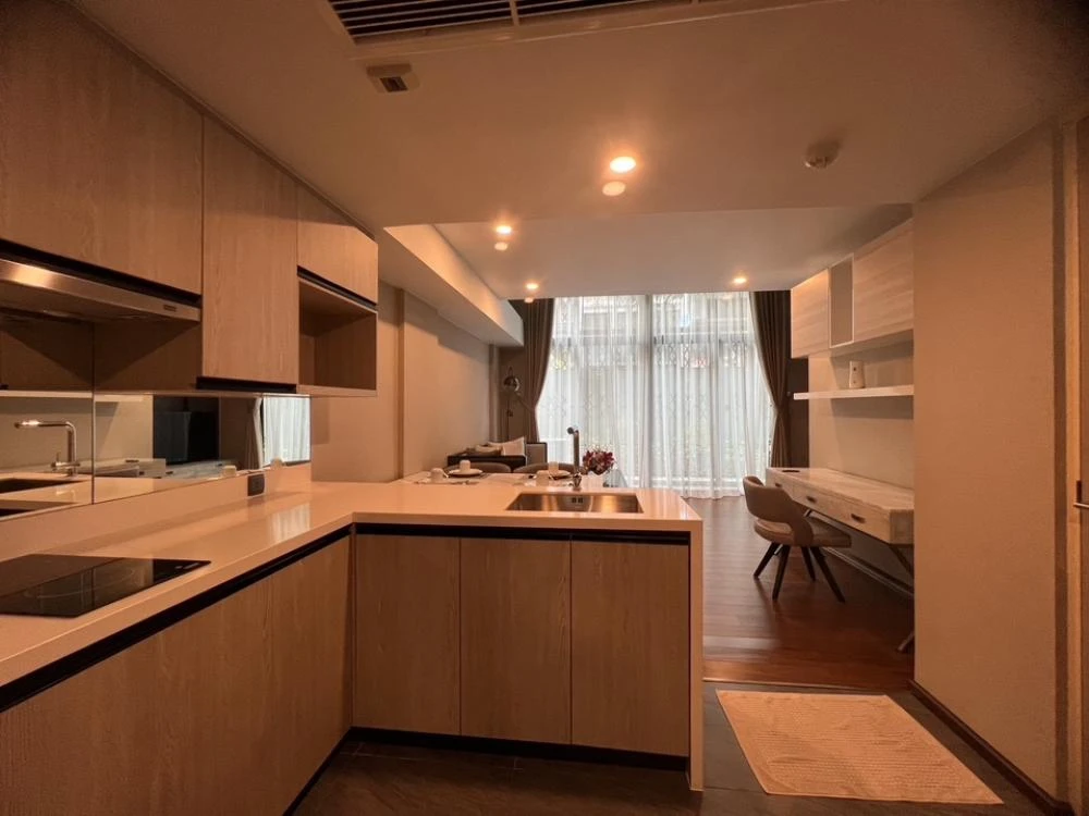 Na Vara Residence for rent. Nice, fully furnished rooms. Book now!