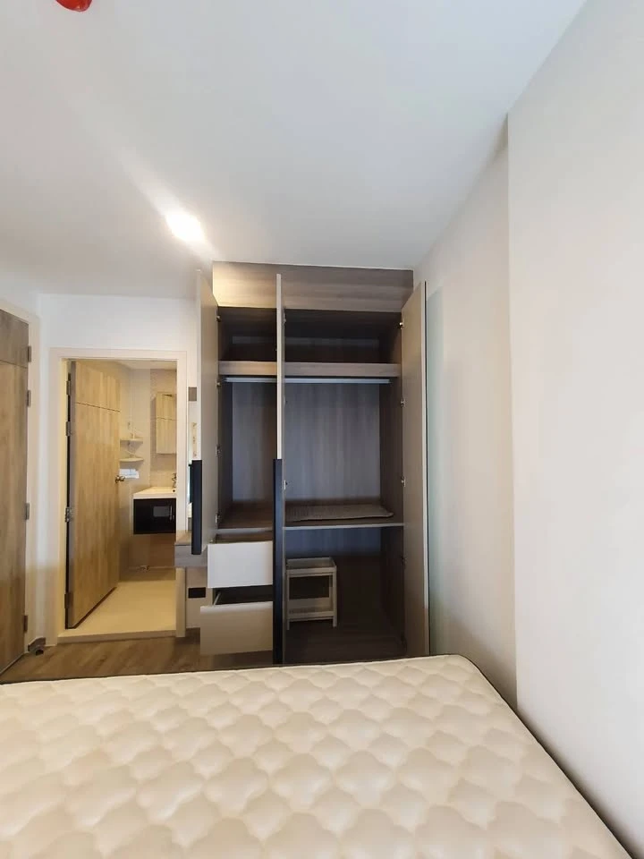 For rent: Na Veera Phahol-Ari. Nice room, fully furnished, complete amenities. Book now, don't miss out!!!