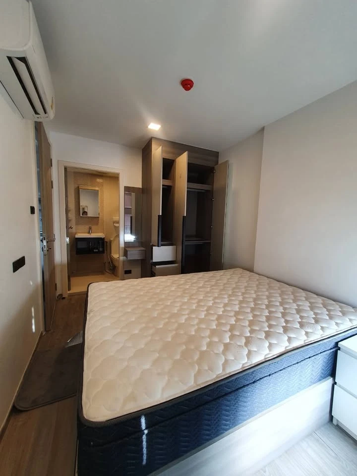 For rent: Na Veera Phahol-Ari. Nice room, fully furnished, complete amenities. Book now, don't miss out!!!