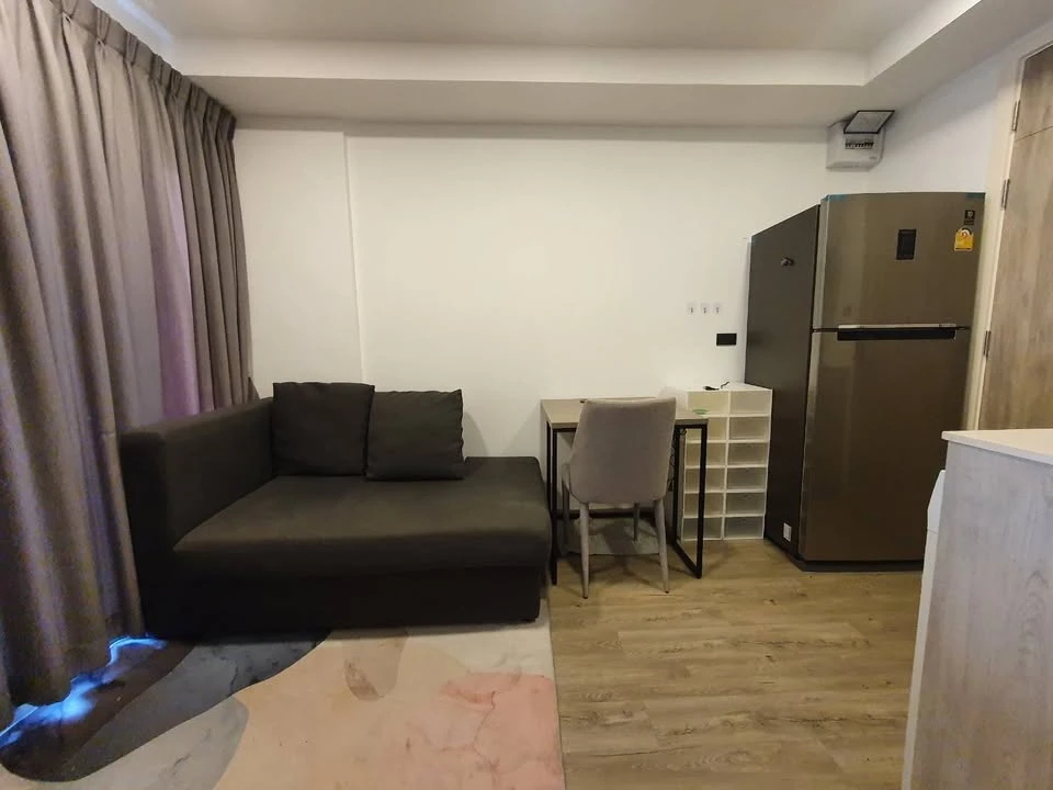 For rent: Na Veera Phahol-Ari. Nice room, fully furnished, complete amenities. Book now, don't miss out!!!