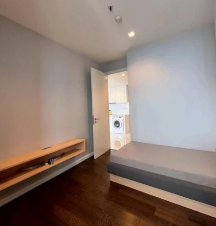 For rent: Nara 9 by Eastern Star, 35th floor, fully furnished. Book now!