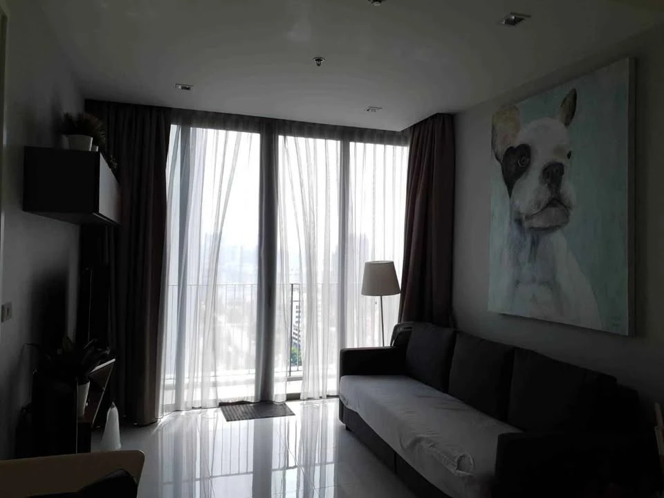 For rent: Nara 9 by Eastern Star, corner room, not crowded, decorated in a neutral tone, comes with complete furniture, reserve now.