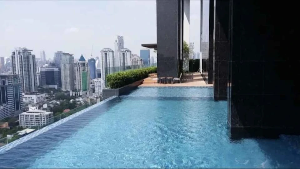 For rent: Nara 9 by Eastern Star, corner room, not crowded, decorated in a neutral tone, comes with complete furniture, reserve now.