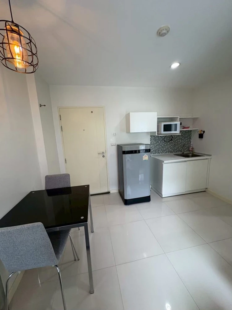For rent: Natureza Art North Pattaya, 6th floor, outside view, fully furnished room. Interested? Hurry and reserve now!