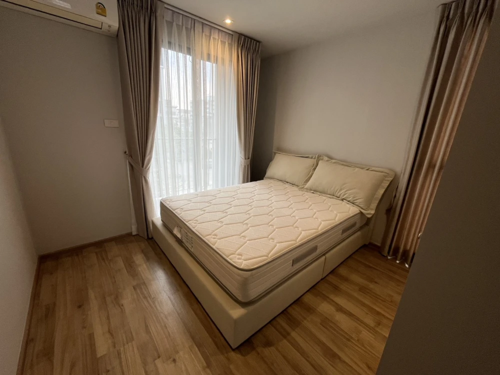 For rent: Newera Ekmai-Ramintra. Spacious and comfortable room, fully furnished, low floor. Book now!