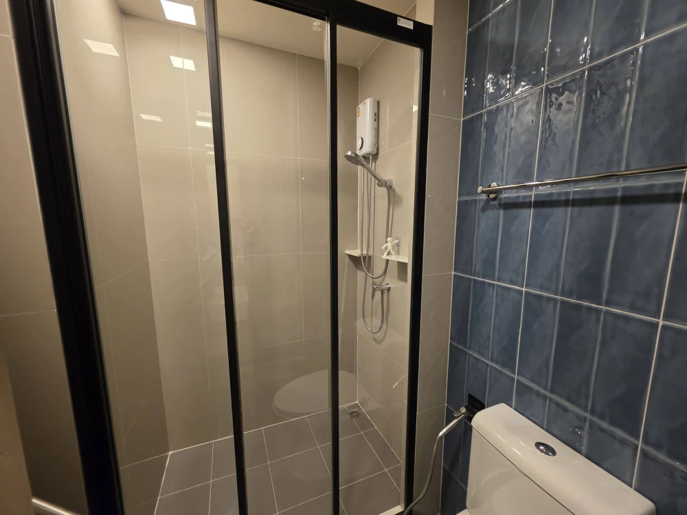 For rent: NIA-by-Sansiri, 7th floor, partitioned unit, fully furnished, ready to move in. Book now, don't miss out!