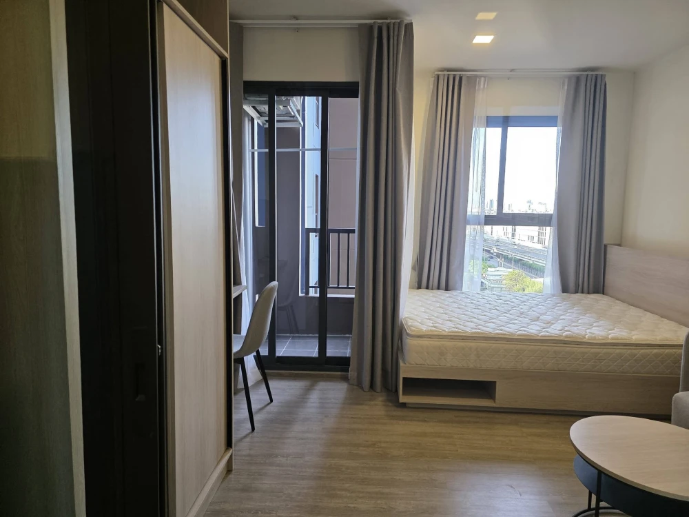For rent: NIA-by-Sansiri, 7th floor, partitioned unit, fully furnished, ready to move in. Book now, don't miss out!