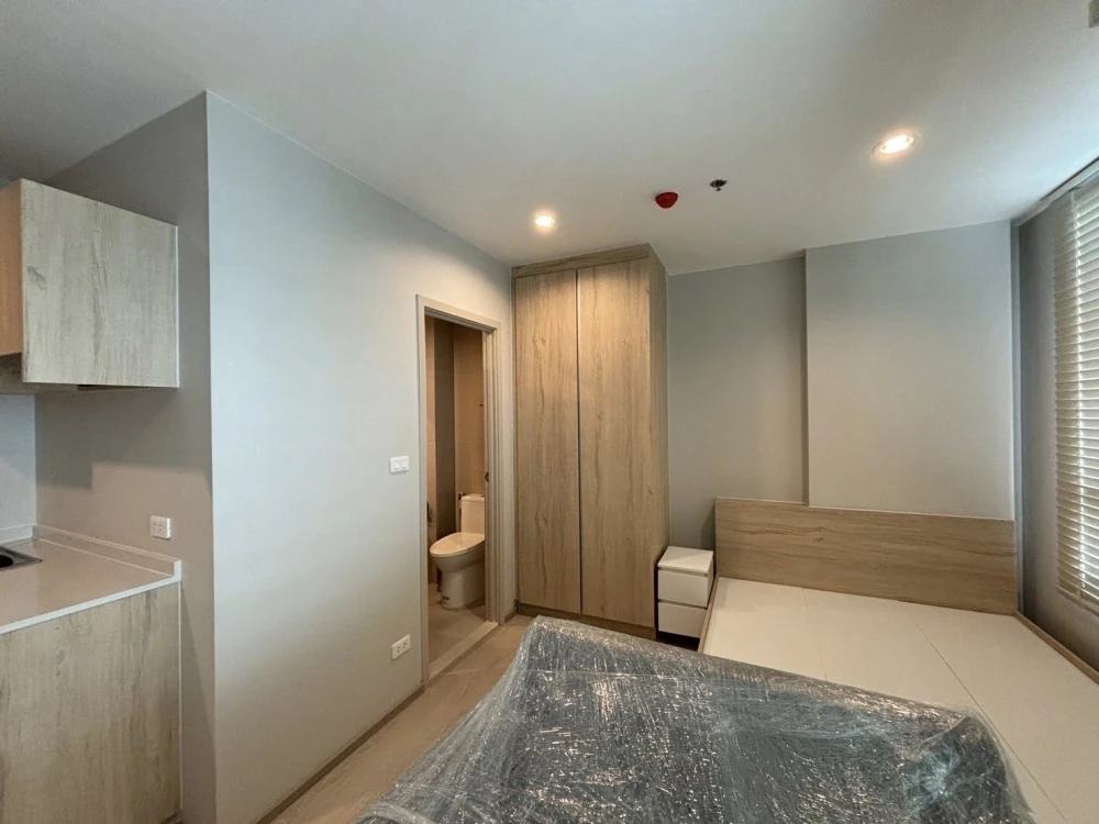 For rent: Nia by Sansiri, ready to move in, fully furnished, amazing price. Book now, don't miss this opportunity!
