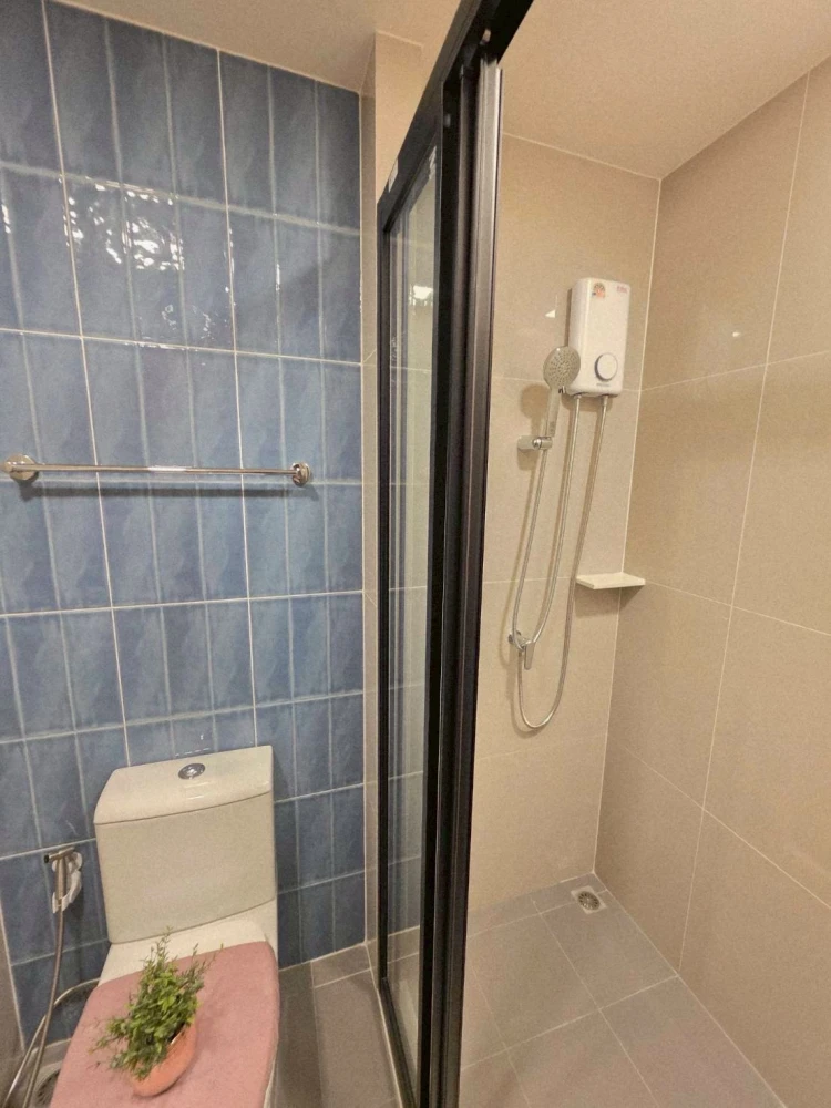 For rent: NIA-by-Sansiri, beautifully decorated room, luxurious and expensive-looking, fully furnished, good location, book now.