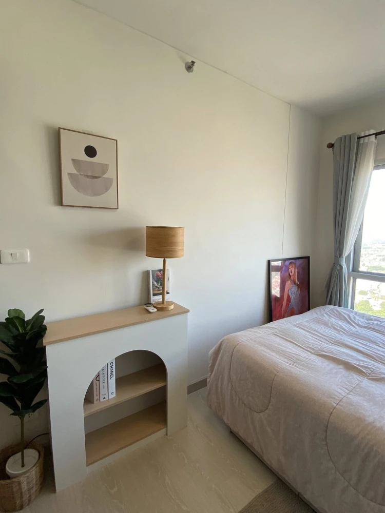 For rent: Niche ID @ Pakkret Station, 33rd floor, with Chao Phraya River view. Fully furnished with appliances. Ready to move in with just your luggag