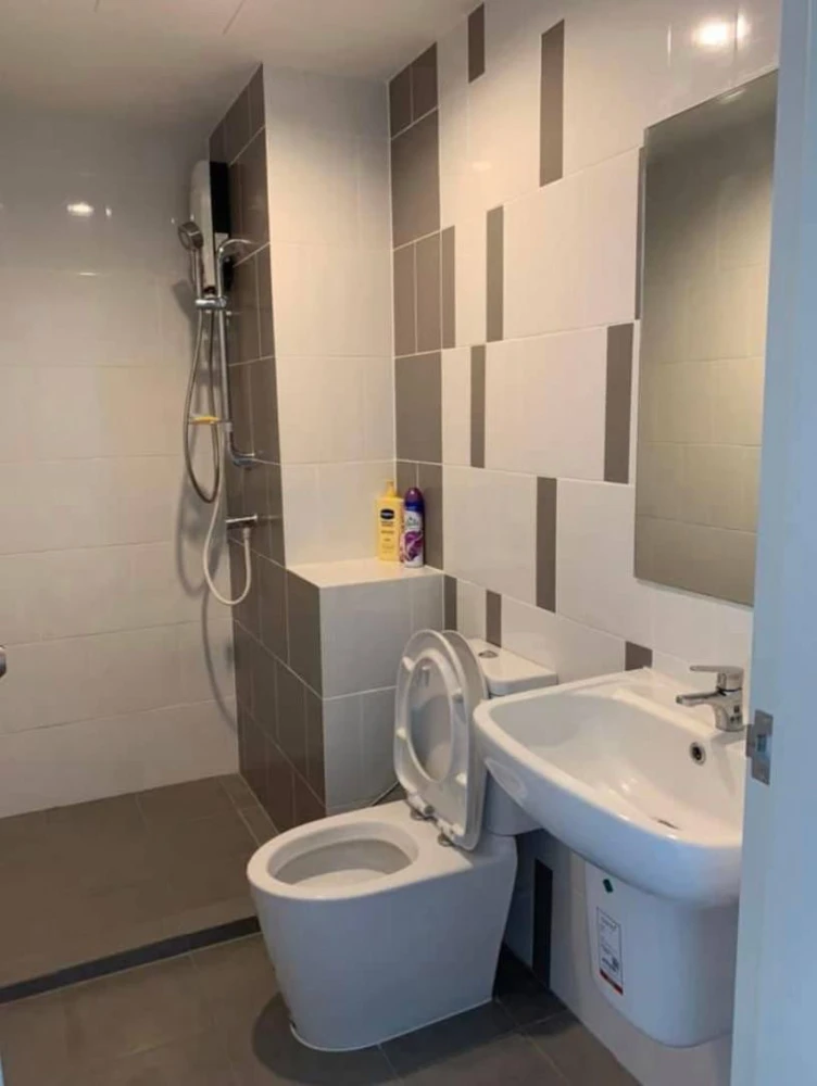 For rent: Niche id @ Pakkret Station, corner room with privacy, fully furnished, swimming pool view, reserve now!