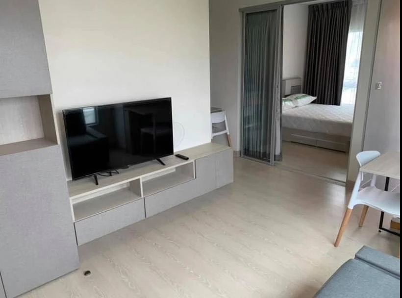 For rent: Niche id @ Pakkret Station, corner room with privacy, fully furnished, swimming pool view, reserve now!
