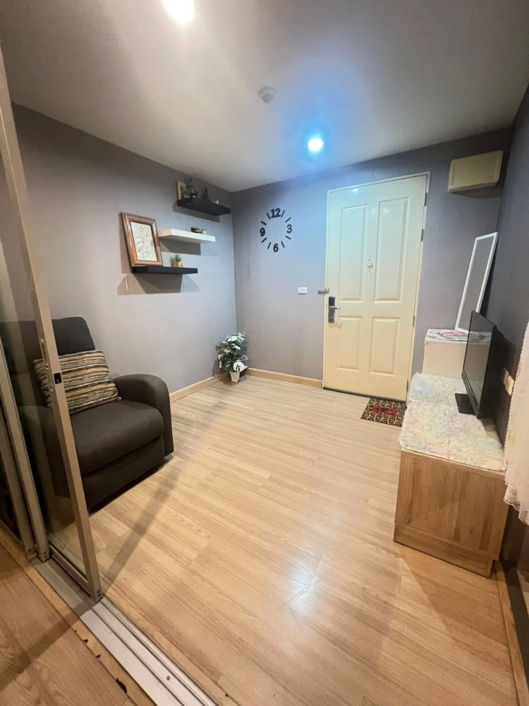 For rent: Niche id Serithai-Wongwaen, ready to move in, fully furnished, corner room, garden view, reserve now.