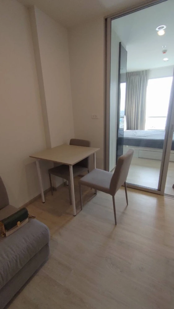For rent: Niche Mono Chaengwattana, 12th floor, swimming pool view, fully furnished, ready to move in, reserve now.
