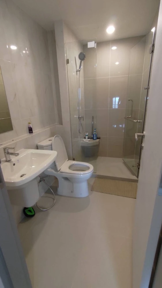 For rent: Niche Mono Chaengwattana, 12th floor, swimming pool view, fully furnished, ready to move in, reserve now.