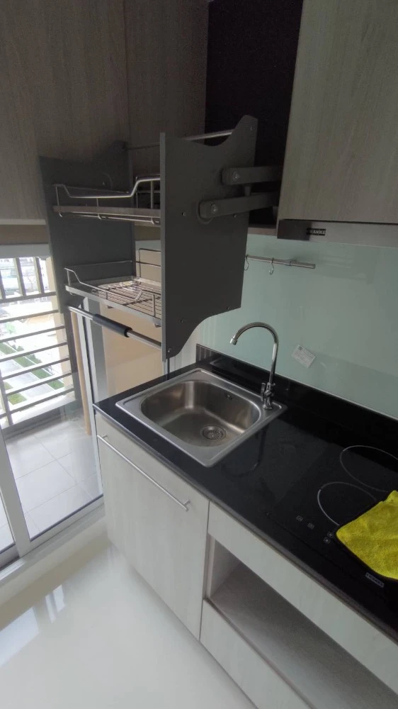 For rent: Niche Mono Chaengwattana, 12th floor, swimming pool view, fully furnished, ready to move in, reserve now.