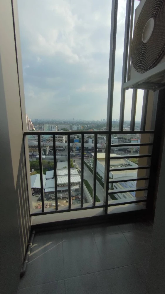 For rent: Niche Mono Chaengwattana, 12th floor, swimming pool view, fully furnished, ready to move in, reserve now.