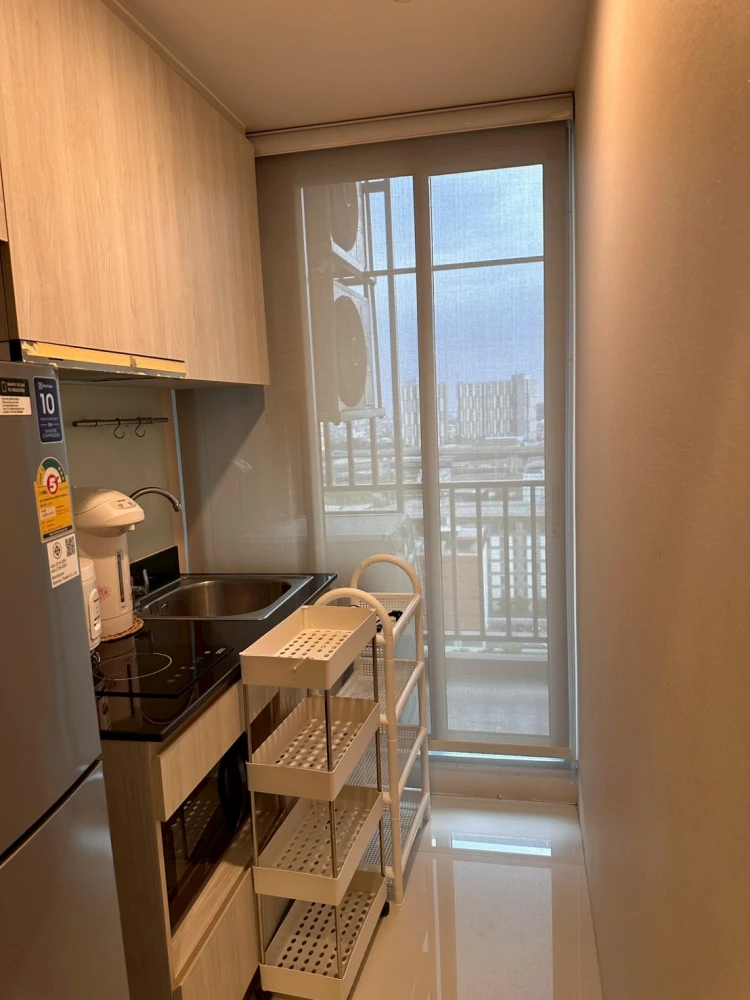 For rent: Niche Mono Chaengwattana, 15th floor, pool view, fully furnished, ready to move in. Reserve now!