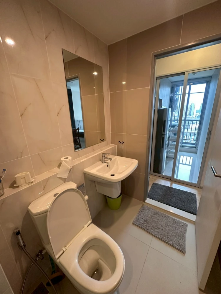 For rent: Niche Mono Chaengwattana, 15th floor, pool view, fully furnished, ready to move in. Reserve now!