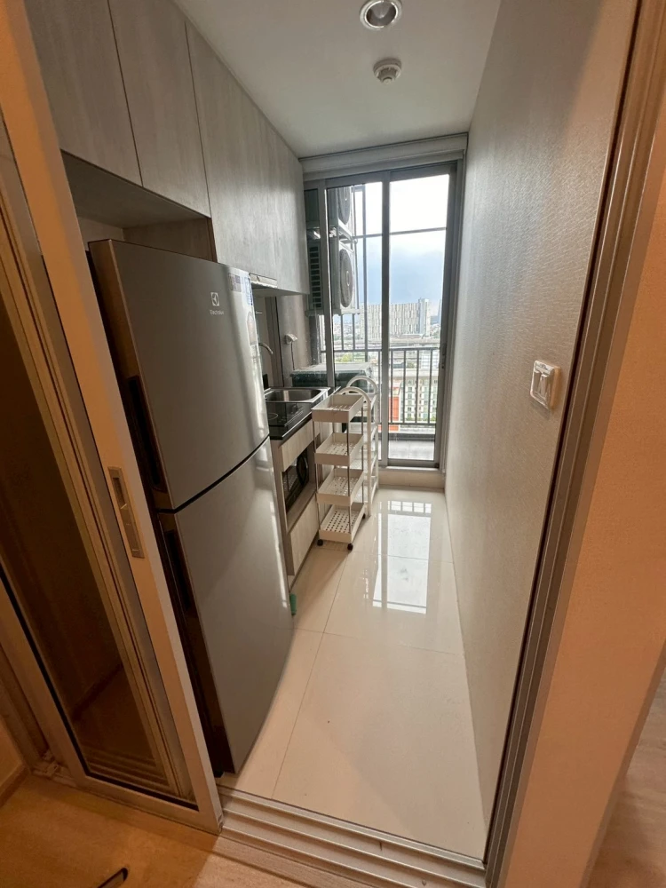 For rent: Niche Mono Chaengwattana, 15th floor, pool view, fully furnished, ready to move in. Reserve now!