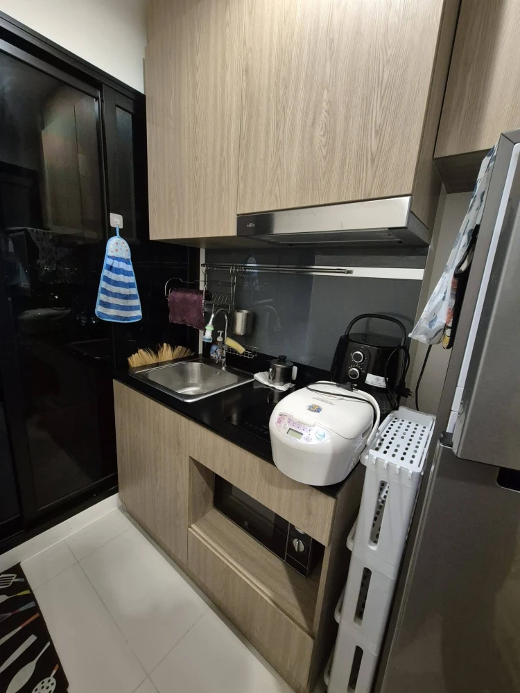 For rent: Niche Mono Charoen Nakorn, 1 bedroom, 1 bathroom, fully furnished, great location. Don't miss out!