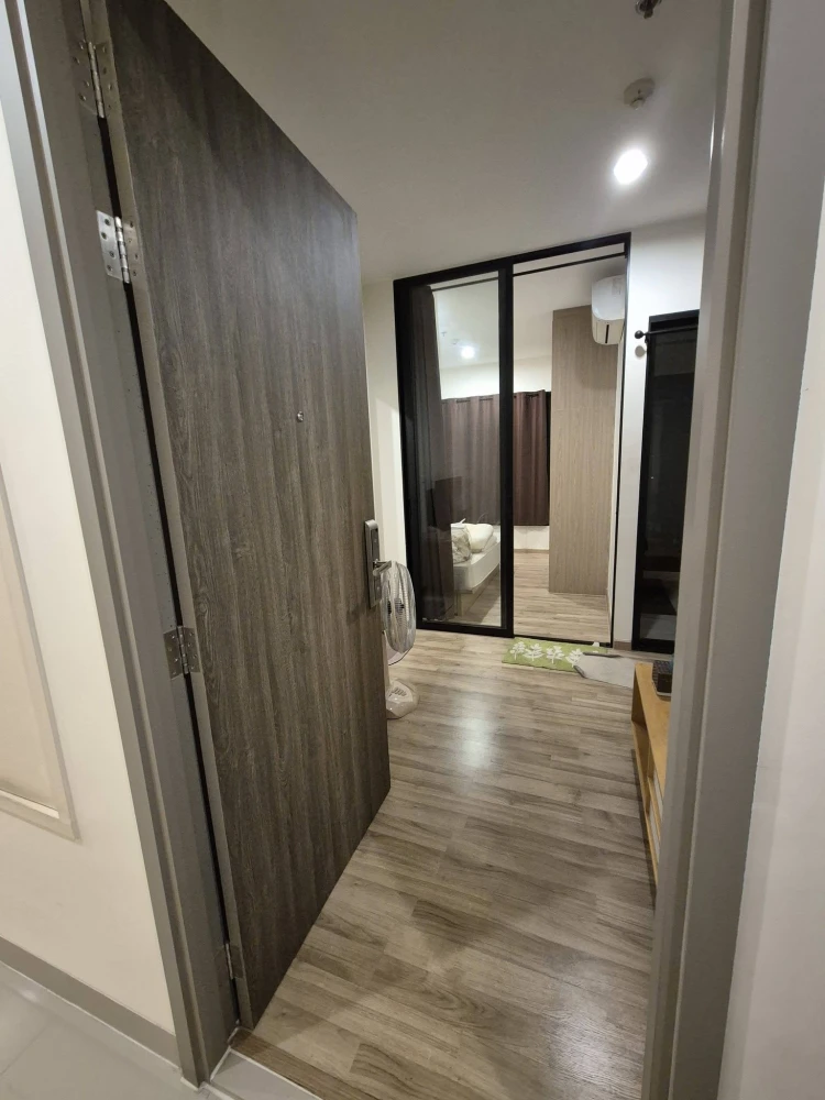 For rent: Niche Mono Charoen Nakorn, 1 bedroom, 1 bathroom, fully furnished, great location. Don't miss out!