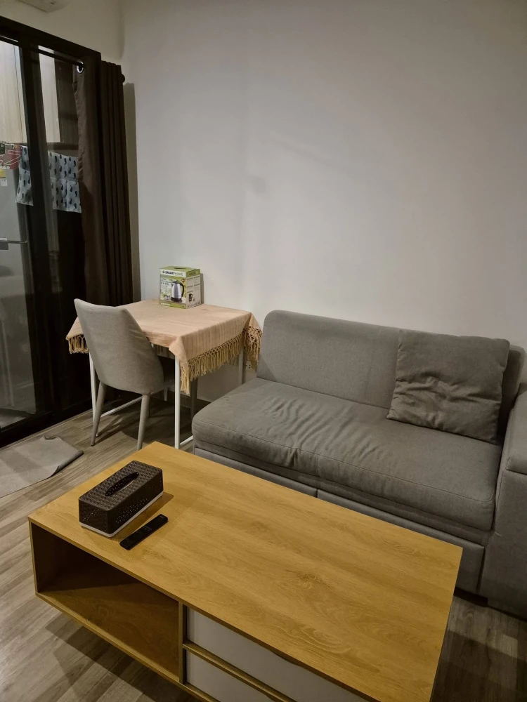 For rent: Niche Mono Charoen Nakorn, 1 bedroom, 1 bathroom, fully furnished, great location. Don't miss out!
