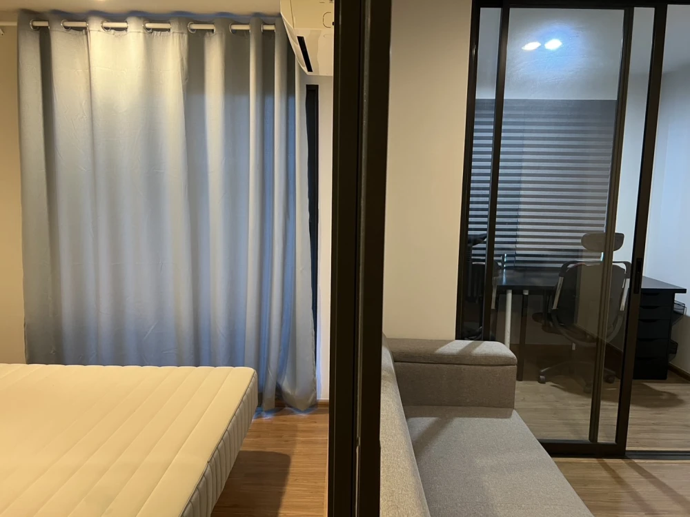 For rent: Niche Mono Itsaraphap, 1 bedroom, 1 bathroom, large usable area, fully furnished, just bring your bags and move in.