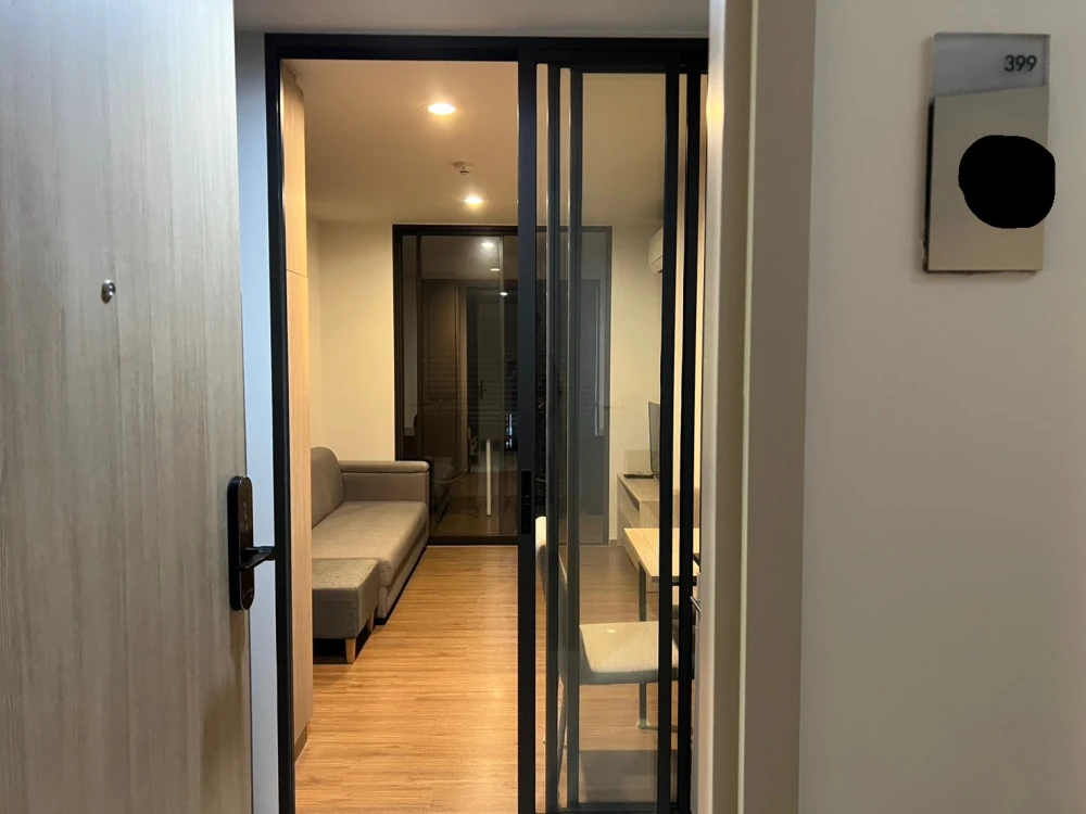 For rent: Niche Mono Itsaraphap, 1 bedroom, 1 bathroom, large usable area, fully furnished, just bring your bags and move in.