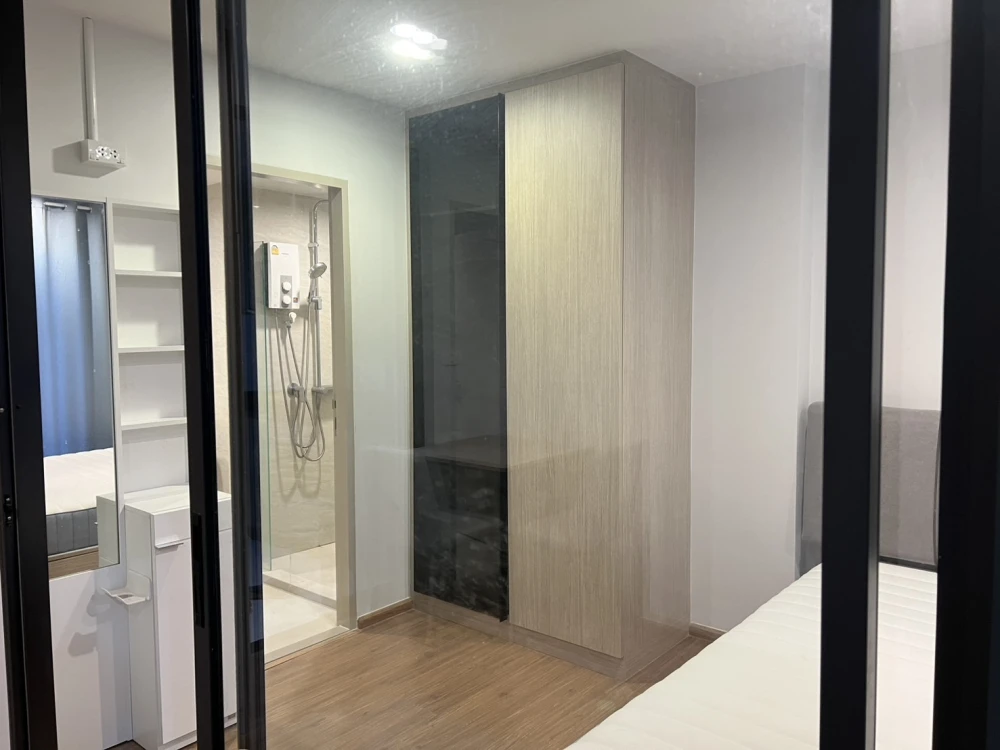 For rent: Niche Mono Itsaraphap, 1 bedroom, 1 bathroom, large usable area, fully furnished, just bring your bags and move in.