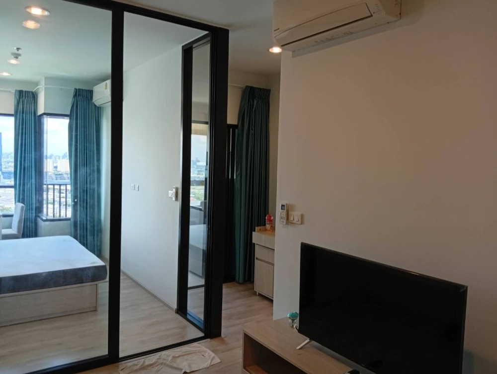 For rent: Niche MONO Mega Space Bangna, 30th floor, high view, affordable price, convenient, complete in one place. Come see it now, don't wait.