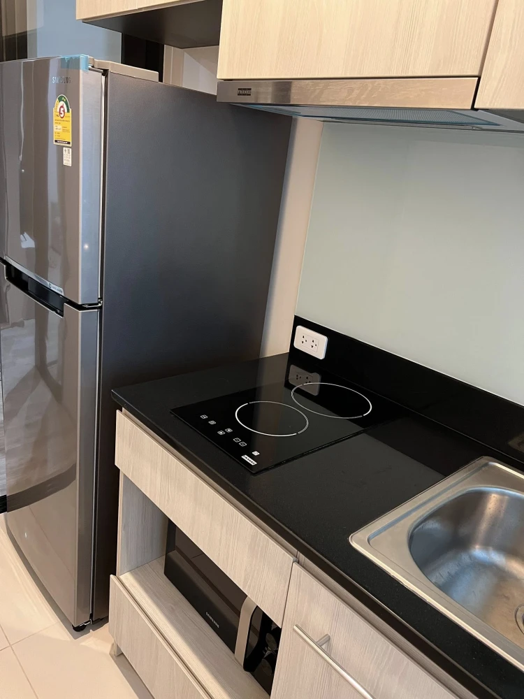 For rent: Niche Mono Mega Space Bangna, a nice room on the 16th floor with a high view, fully furnished and equipped with appliances. Come and reserve