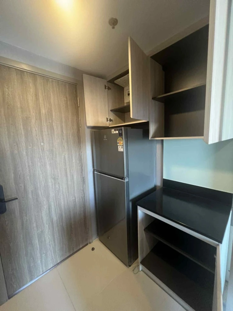 For rent: Niche MONO Ramkhamhaeng, 8th floor, spacious room, fully furnished, ready to move in, reserve now.