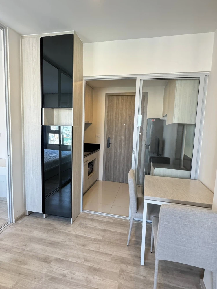 For rent: Niche Mono Ramkhamhaeng. A lovely room on the 15th floor with a great view. Convenient and fully equipped. Book now! Don't miss out!