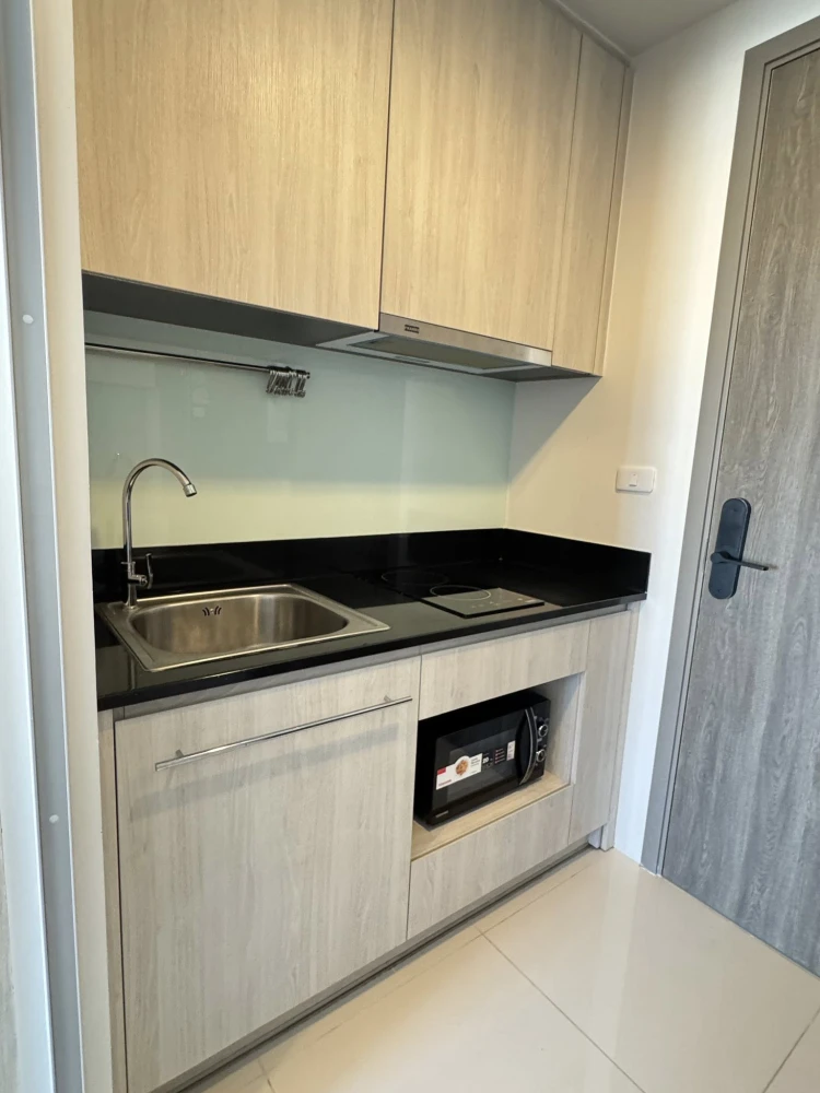 For rent: Niche Mono Ramkhamhaeng. A lovely room on the 15th floor with a great view. Convenient and fully equipped. Book now! Don't miss out!