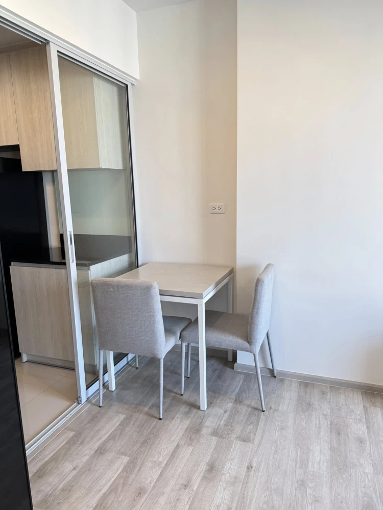 For rent: Niche Mono Ramkhamhaeng. A lovely room on the 15th floor with a great view. Convenient and fully equipped. Book now! Don't miss out!