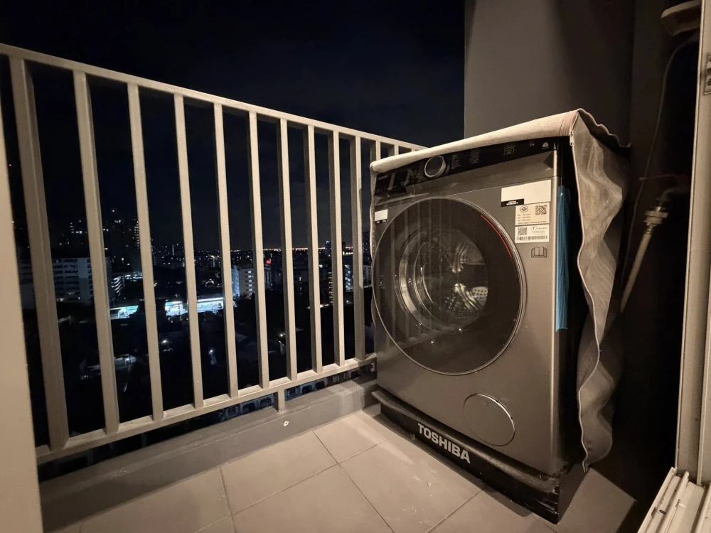 For rent: Niche Mono Ramkhamhaeng, Building A, 10th floor. Fully furnished and ready to move in.