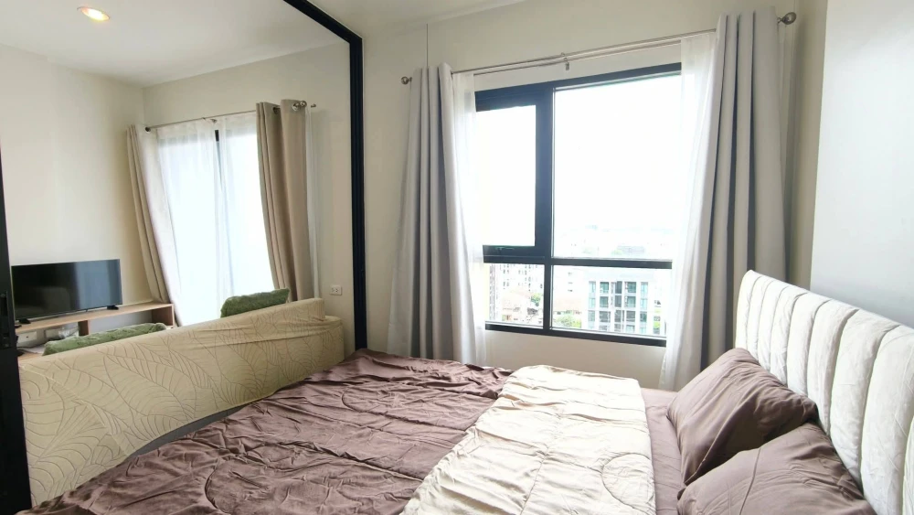For rent: Niche MONO Sukhumvit-Bearing, 9th floor, unobstructed pool view. Quiet and private atmosphere. Book now!