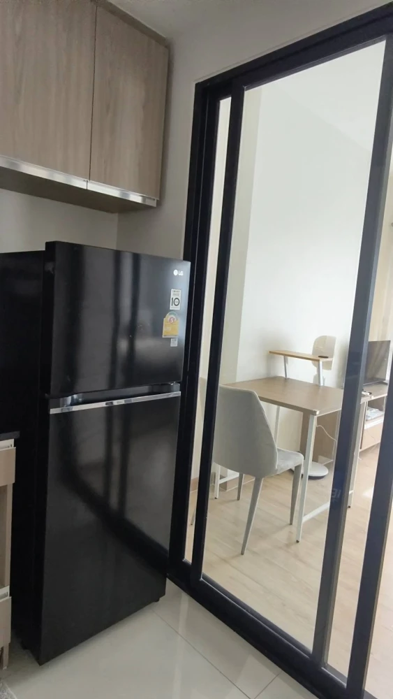 For rent: Niche MONO Sukhumvit-Bearing, 9th floor, unobstructed pool view. Quiet and private atmosphere. Book now!